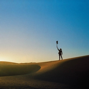 Gat, Yonatan - Universalists